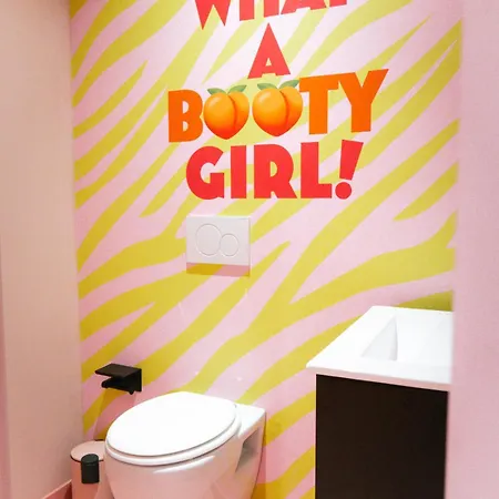 Capsule Girl Power - Balneo - Sauna - Karaoke - Billard - 2 Apartment *