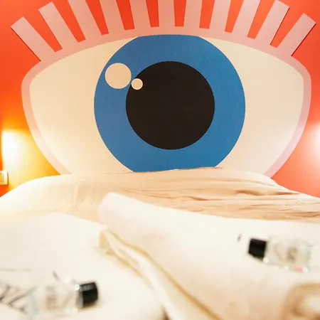 Capsule Girl Power - Balneo - Sauna - Karaoke - Billard - 2 Daire *