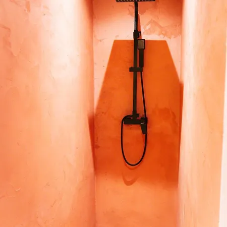 Capsule Girl Power - Balneo - Sauna - Karaoke - Billard - 2