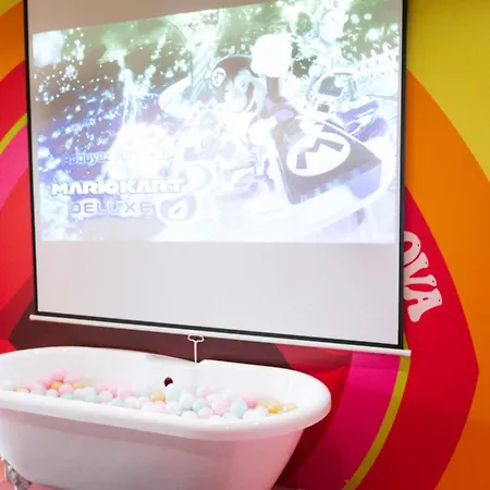 Апартаменты Capsule Girl Power - Balneo - Sauna - Karaoke - Billard - 2 Шарлеруа