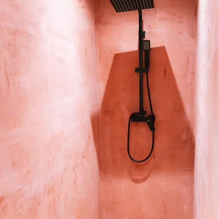 Capsule Girl Power - Balneo - Sauna - Karaoke - Billard - 2 *